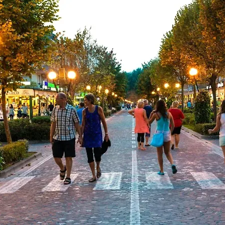 Escape - Flat With Balcony Apartment