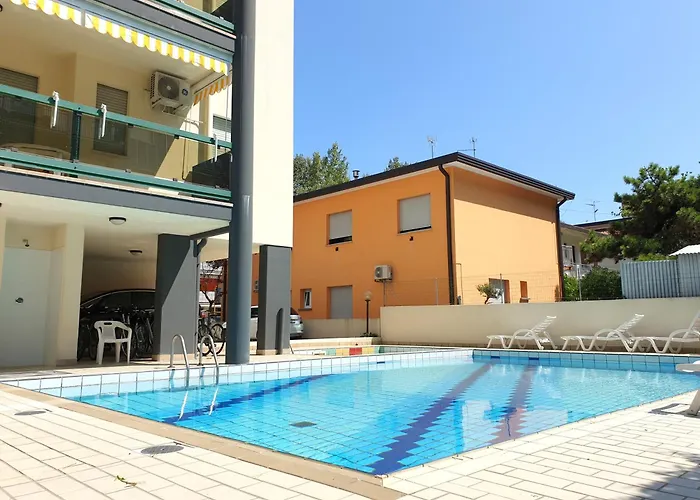 Апартаменты Escape - Flat With Balcony